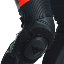 Dainese Tosa 1 Pcs Leather Suit Perf Black Fluo Red White -Motorfiets Accessoires dainese tosa 1 pcs leather suit perf black fluo red white 8