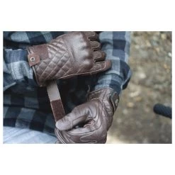 John Doe Tracker Bruin